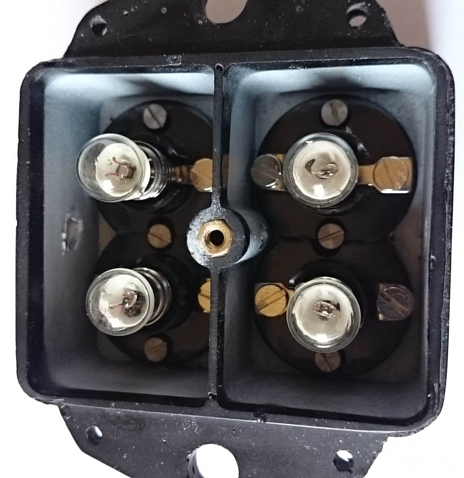 SpitfireSpares.com - warbird Instruments